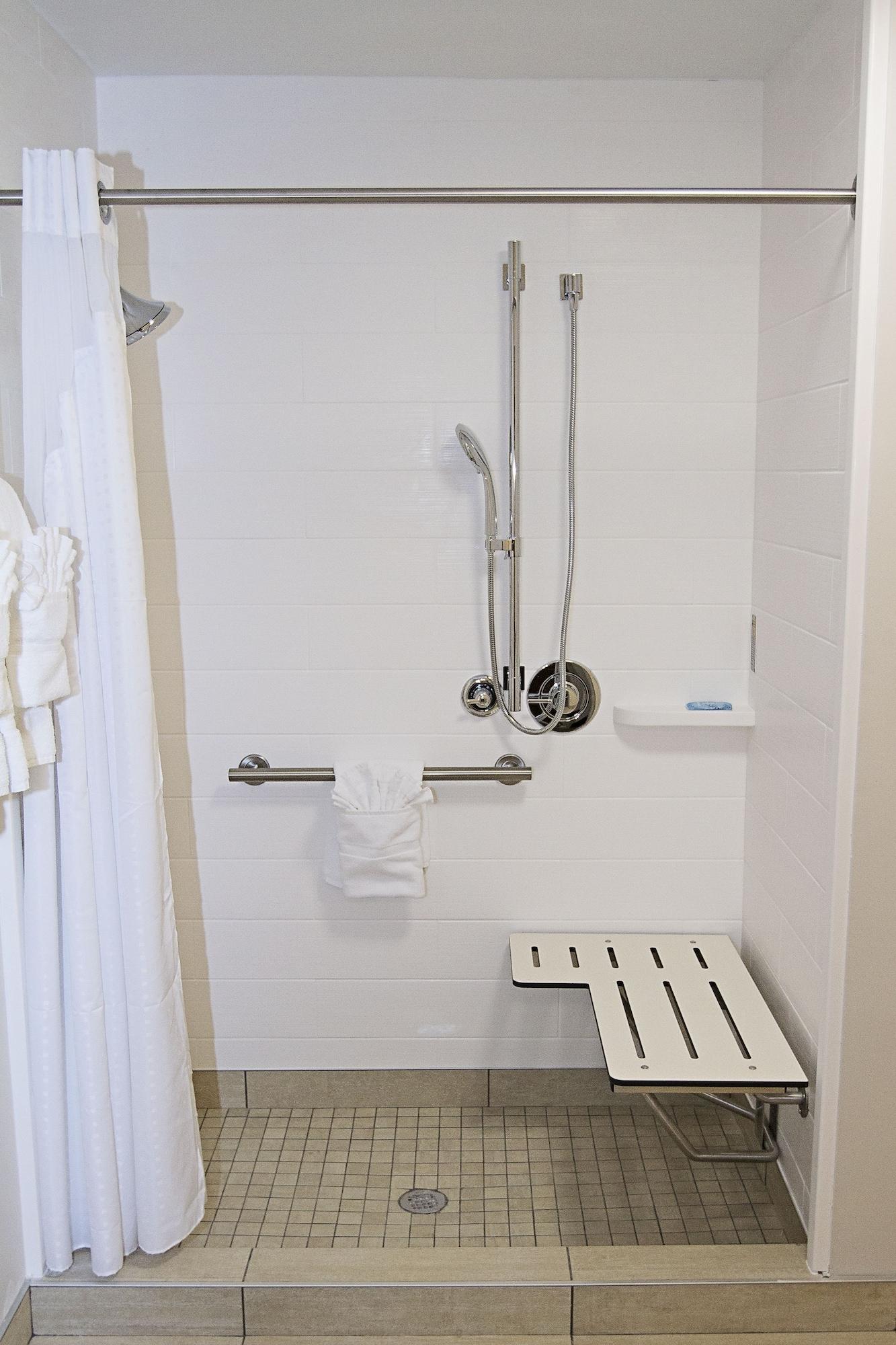 Holiday Inn Express & Suites Greenwood Mall By Ihg Экстерьер фото
