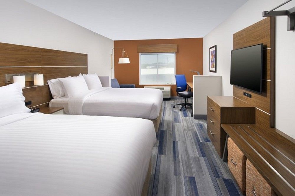 Holiday Inn Express & Suites Greenwood Mall By Ihg Экстерьер фото